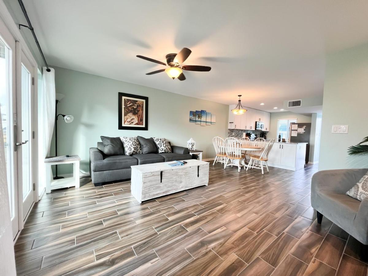 Rockport Waterfront Condo With A View エクステリア 写真